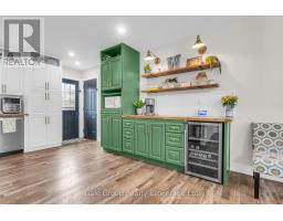 22 LORRAINE AVENUE - 11