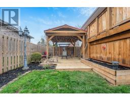 22 LORRAINE AVENUE - 32