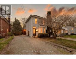 292 BULLER STREET - 23