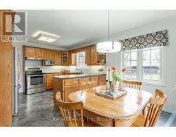 152 NORTH TOWN LINE E - 12