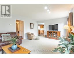 152 NORTH TOWN LINE E - 15