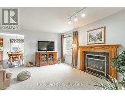 152 NORTH TOWN LINE E - 16