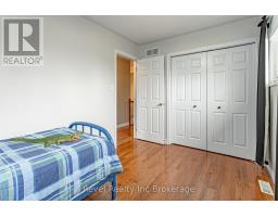 152 NORTH TOWN LINE E - 25