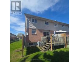 25 - 481 SPRINGBANK AVENUE N - 2