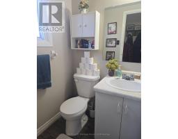 25 - 481 SPRINGBANK AVENUE N - 7