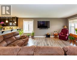 86 WALKER ROAD - 10