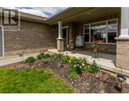 86 WALKER ROAD - 3
