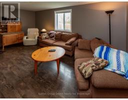86 WALKER ROAD - 31