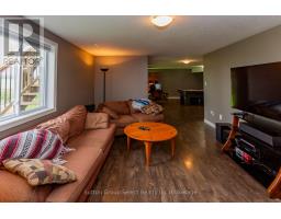 86 WALKER ROAD - 32