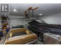 86 WALKER ROAD - 40