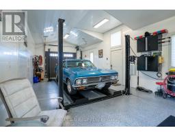 136 MAPLE LANE - 5