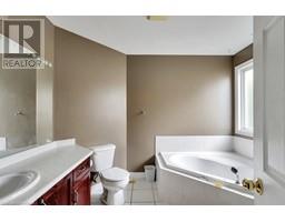 930 QUEENSBOROUGH Court - 13