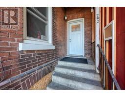 742 DUNDAS Street - 6