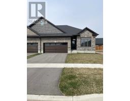 40 MATHESON CRESCENT - 2