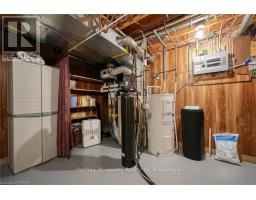 18 WILKINS CRESCENT - 42