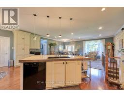 383338 SALFORD ROAD - 10