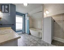 383338 SALFORD ROAD - 32