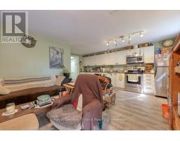 383338 SALFORD ROAD - 34