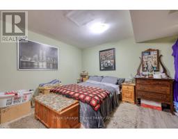 383338 SALFORD ROAD - 35
