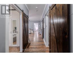 42 LAWRENCE STREET - 13