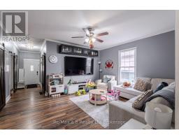42 LAWRENCE STREET - 19