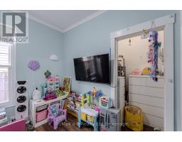 42 LAWRENCE STREET - 23