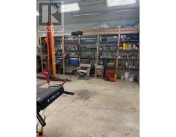 44 OAK STREET - 25