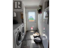 44 OAK STREET - 3