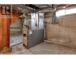 63 CATHCART STREET - 24