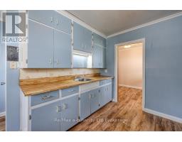 63 CATHCART STREET - 8