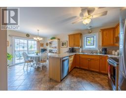 18 JONES CRESCENT - 13