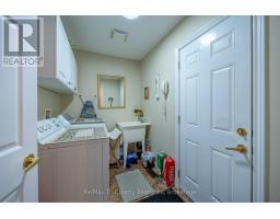 18 JONES CRESCENT - 20