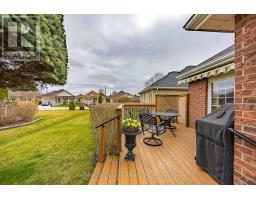 18 JONES CRESCENT - 5