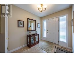 18 JONES CRESCENT - 8