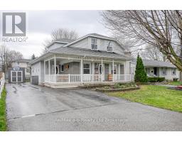 113 LYNDALE CRESCENT - 1