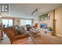 113 LYNDALE CRESCENT - 10
