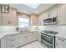 113 LYNDALE CRESCENT - 15