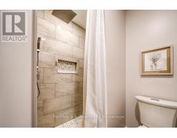 113 LYNDALE CRESCENT - 25