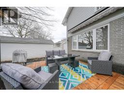 113 LYNDALE CRESCENT - 41