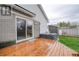 113 LYNDALE CRESCENT - 42