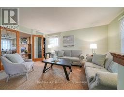113 LYNDALE CRESCENT - 6