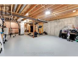 632 CRAWFORD CRESCENT - 21