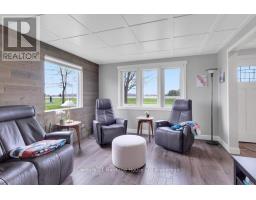 407 MAIN STREET - 14
