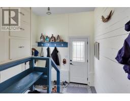 407 MAIN STREET - 27