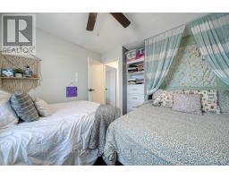 809 - 986 HURON STREET - 29