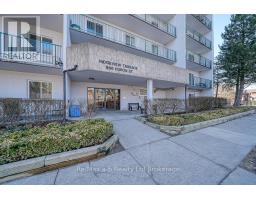 809 - 986 HURON STREET - 6