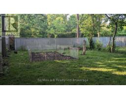 1026 TRAFALGAR STREET - 24