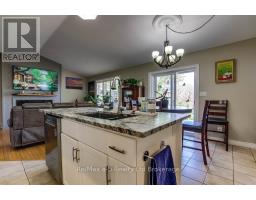 27 AMBER DRIVE - 11