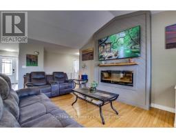 27 AMBER DRIVE - 14