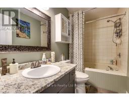 27 AMBER DRIVE - 19